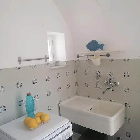 Yid Coozy & Romantic Capri Atp Apartment