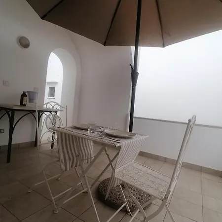 Apartment Yid Coozy & Romantic Capri Atp