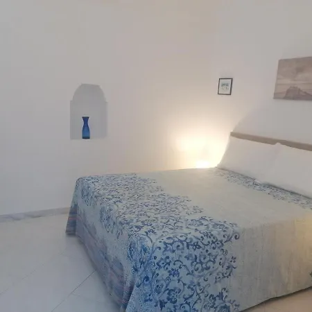 Apartment Yid Coozy & Romantic Capri Atp *